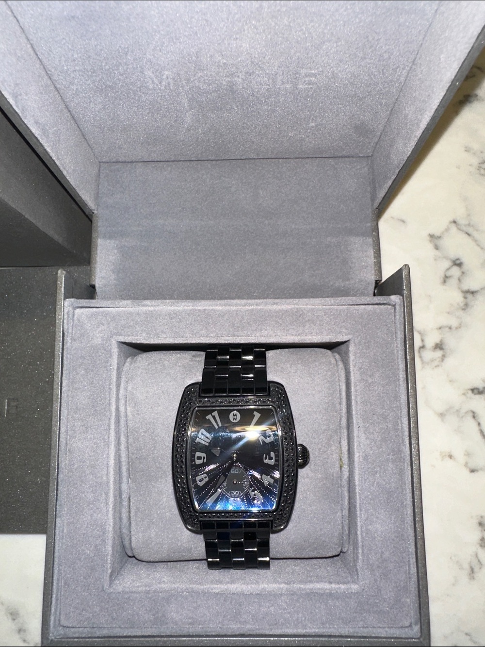 MICHELE
Urban Noir Ladies Watch black set with black diamonds